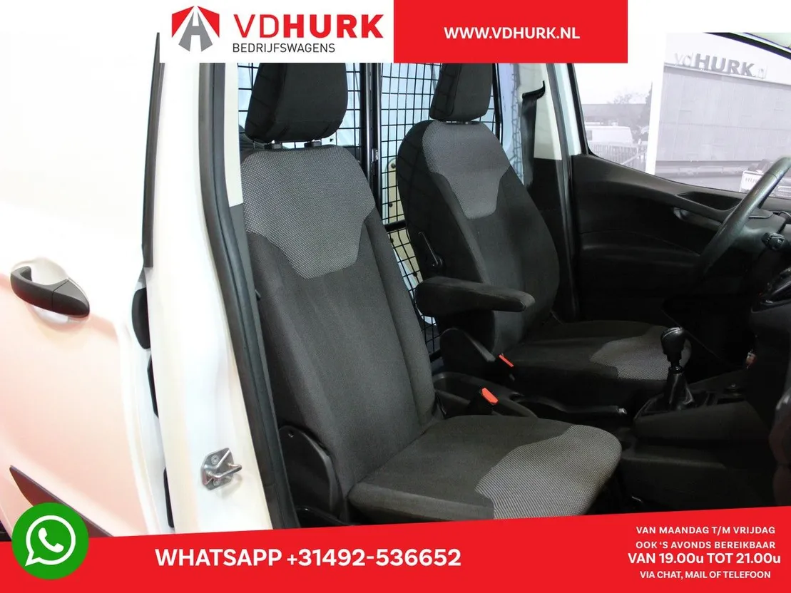 Ford Transit Courier 1.0 101 pk Benzine - Photo 18